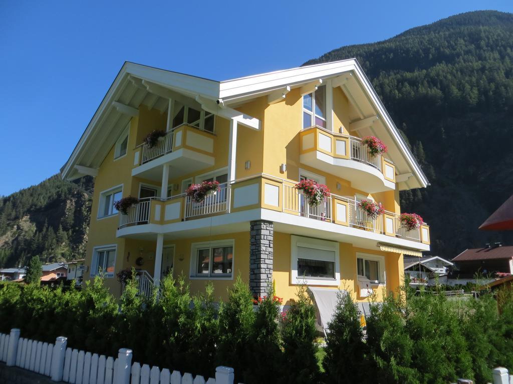 Haus Tanja Apartman Längenfeld Kültér fotó